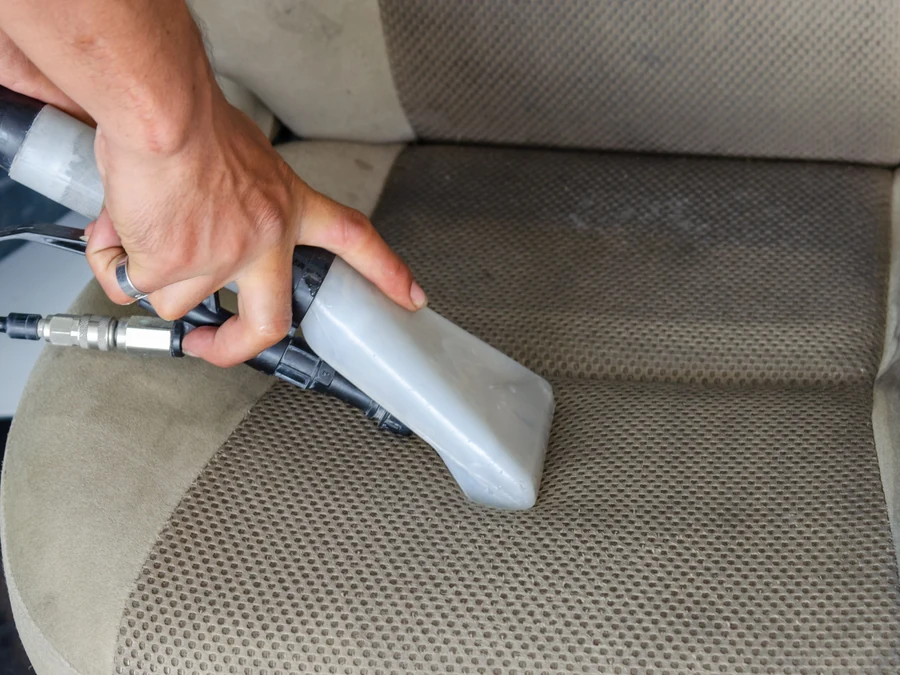 Cloth seat, extraction clean